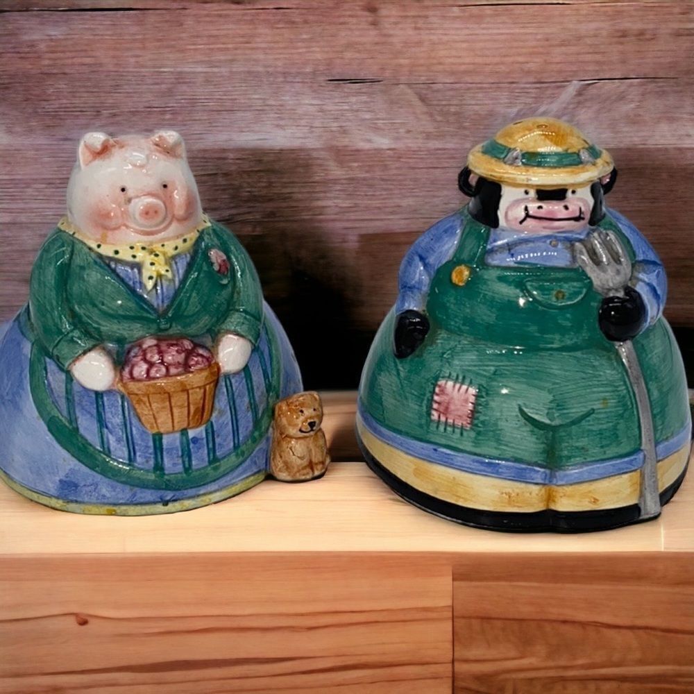 Down Home Collection Man Cow & Lady Piggy 1995 Salt and Pepper Shakers